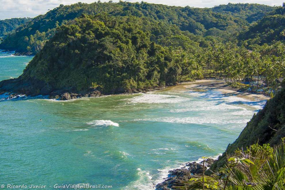 Imagem vista do alto da Prainha.